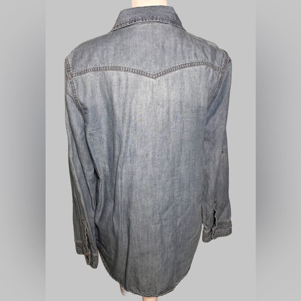 a.n.a Classic Blue Denim Top - Picture 2 of 4